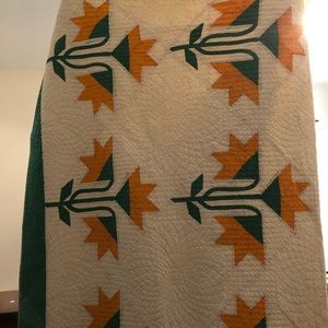 Twin tulip quilt